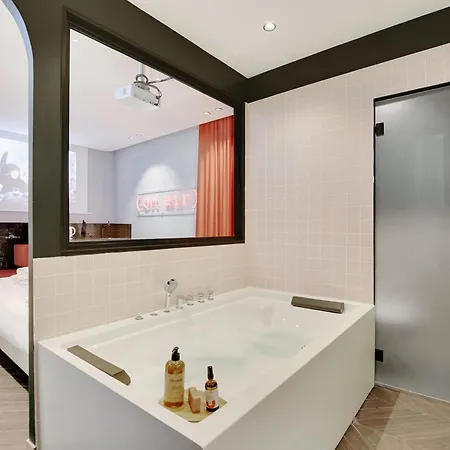 Magnifique 2p Avec Jacuzzi Et Cinema Appartamento *